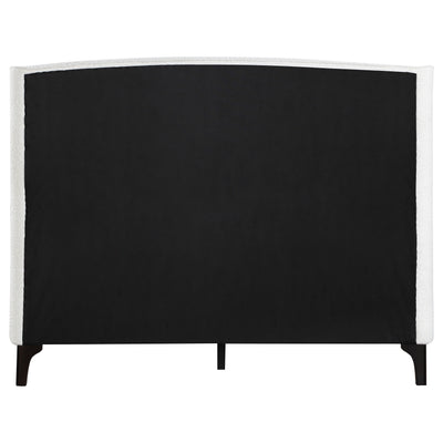 Mosby Queen Beds