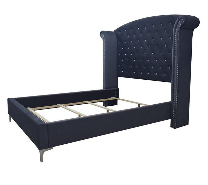 Crown Mark Furniture Lucinda Queen Upholstered Panel Bed in Gray B9260-Q
