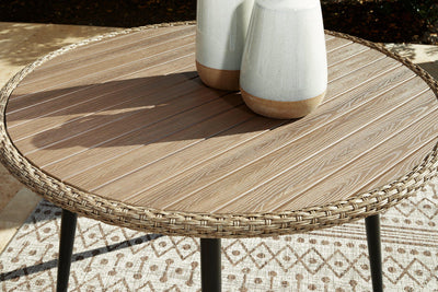 Amaris Outdoor Dining Set