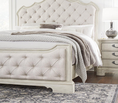 Arlendyne Upholstered Bed