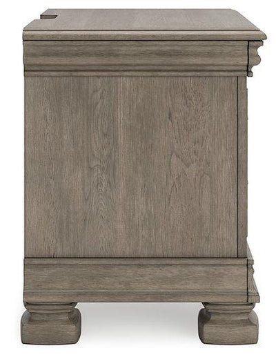 Lexorne Nightstand